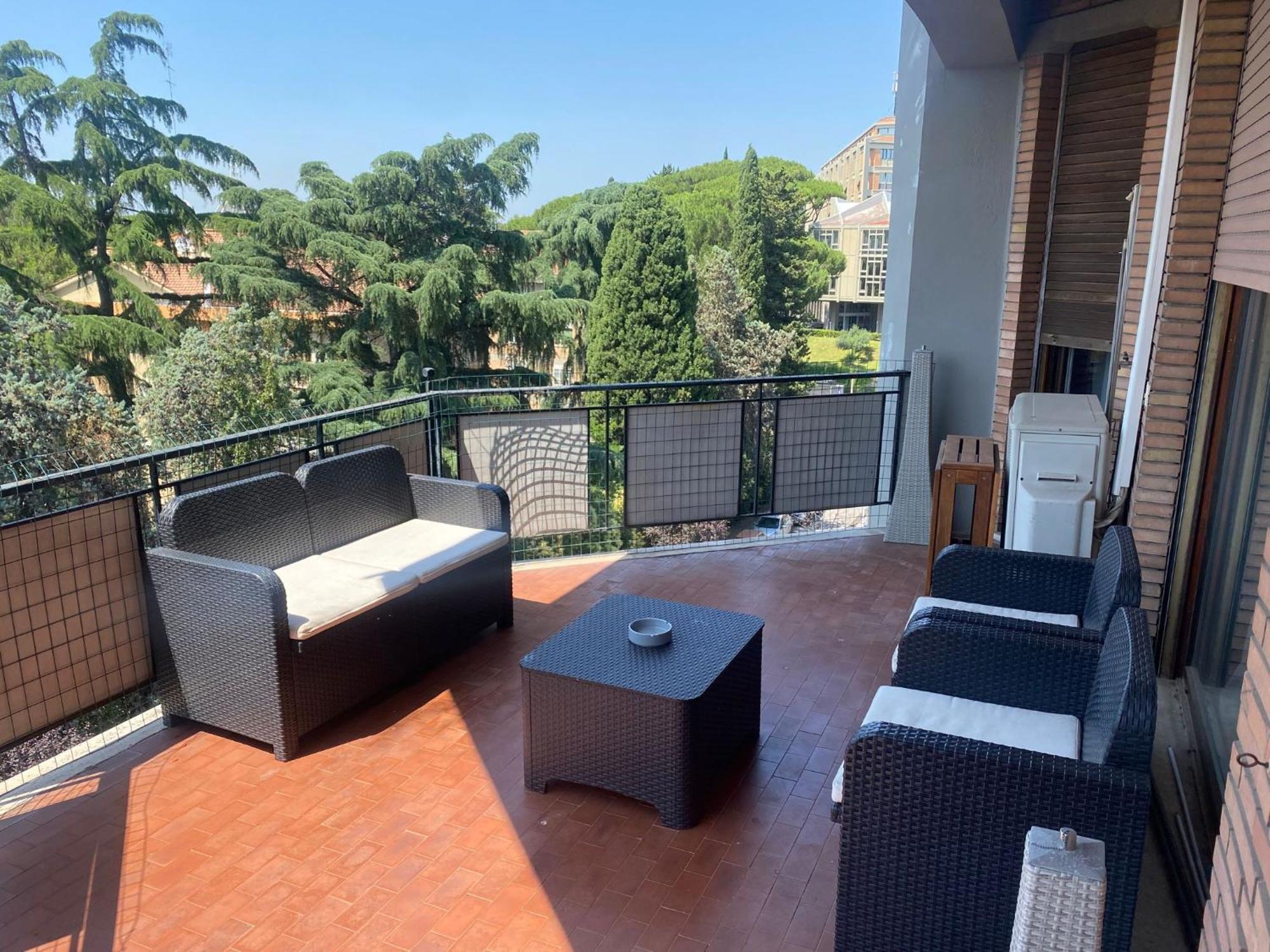 Eur Centro Lux Apartment Con Camino Rome Exterior photo