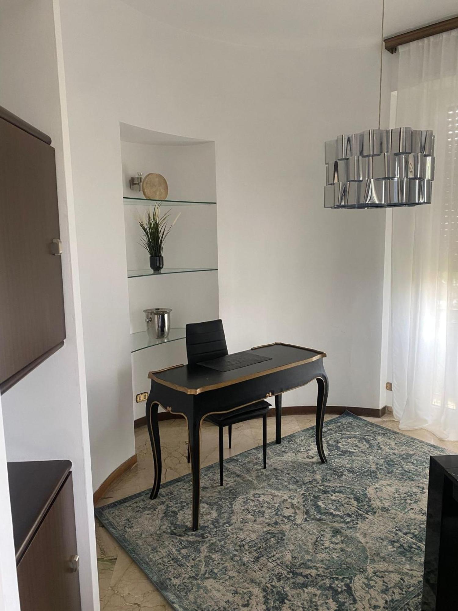 Eur Centro Lux Apartment Con Camino Rome Exterior photo